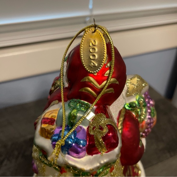 Large Glass Christmas Fitz and Floyd
Santa Claus Ornament Glitter 9" Tall
EUC - Picture 5 of 10